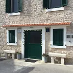 Stein Haus Holiday home *